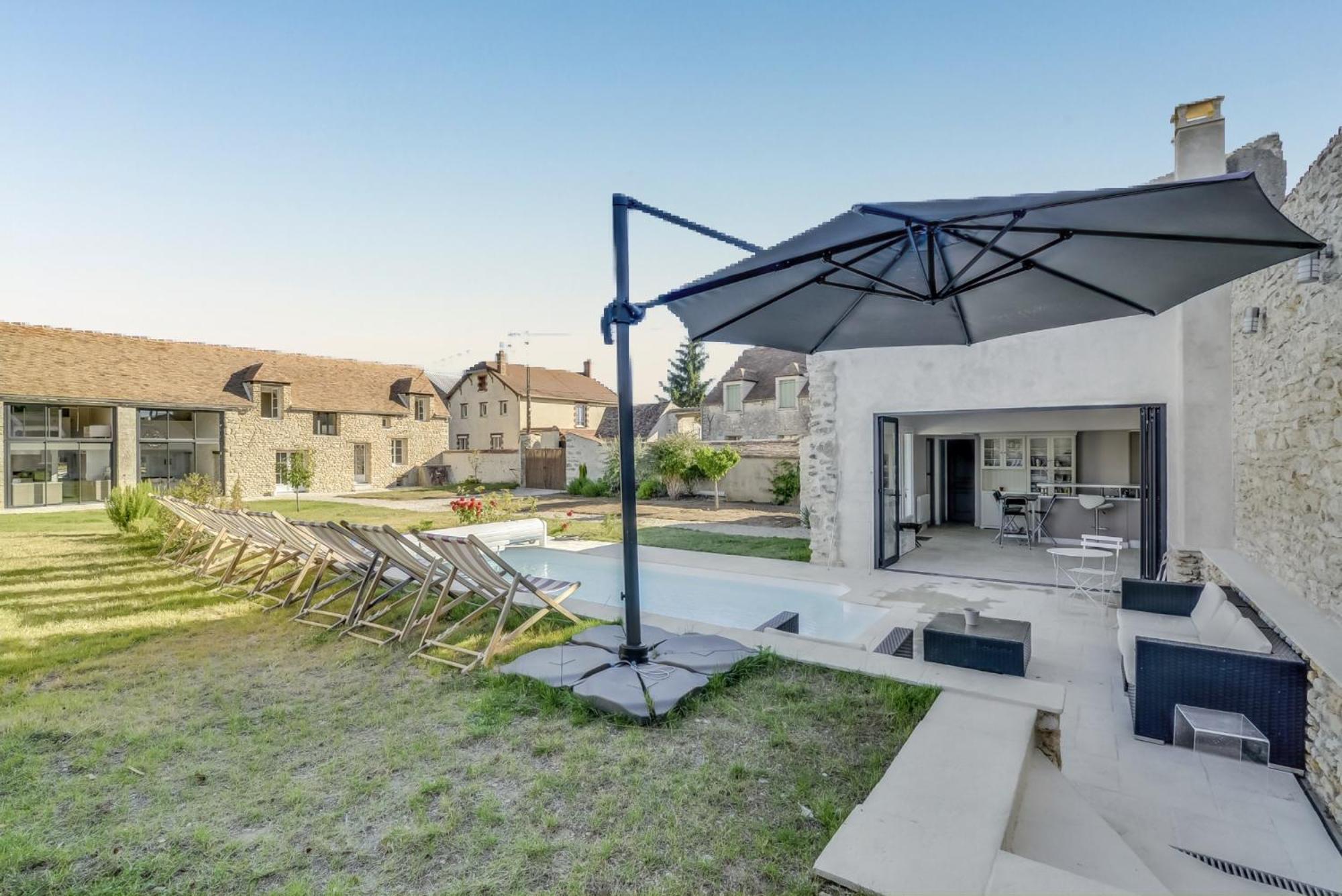 Incroyable Villa A Amponville Avec Piscine Privee. Exterior photo